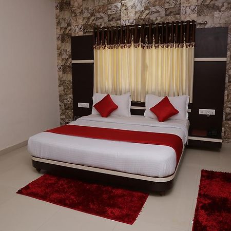 Hotel Rudra Plaza Dwārka Esterno foto