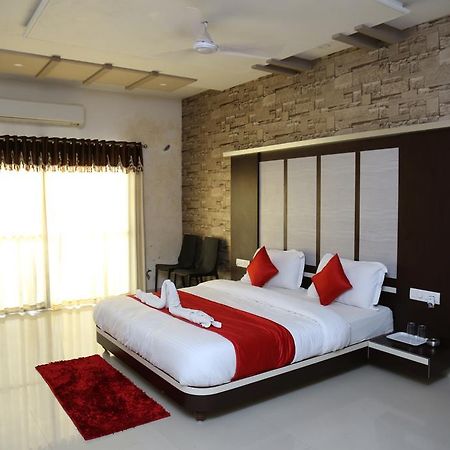 Hotel Rudra Plaza Dwārka Esterno foto