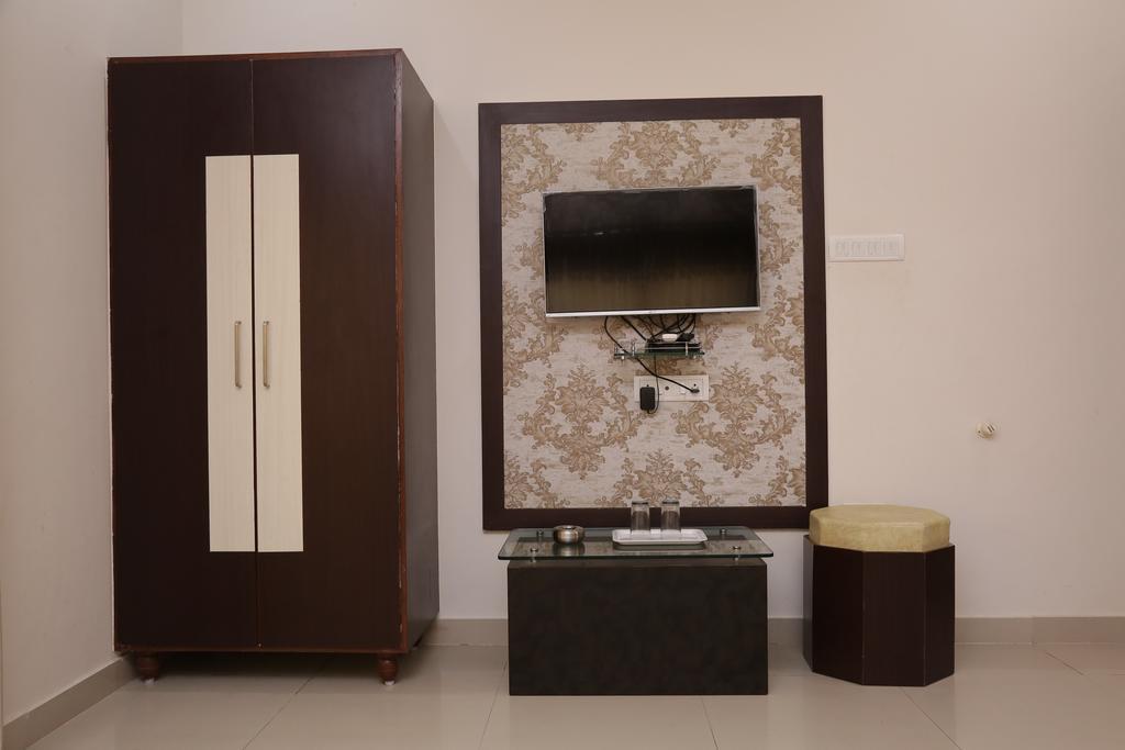 Hotel Rudra Plaza Dwārka Esterno foto
