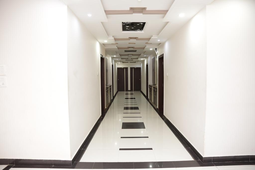 Hotel Rudra Plaza Dwārka Esterno foto